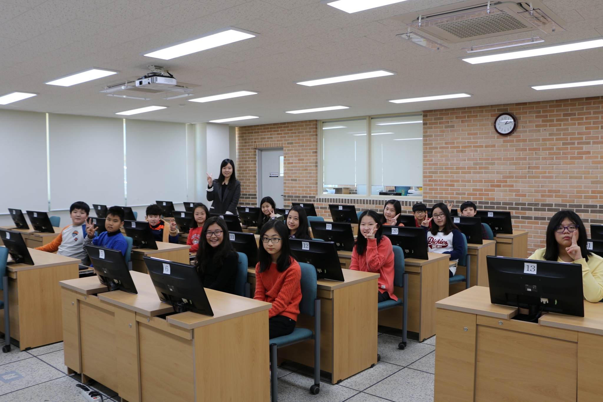   나너우리 행복한 5반 : 소개- Classting 서울공진초등학교 6 - 나너우리 행복한 5반 - 클래스팅